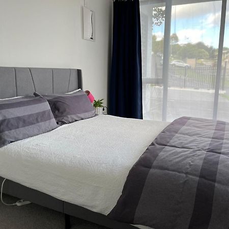 Totara Vale, Free Coffee, Parking And Wifi, Near Glenfield Mall And Highway 18,1 Окленд Экстерьер фото